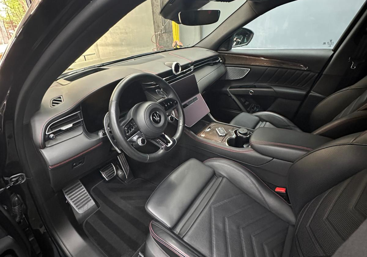 Detailing Interior
